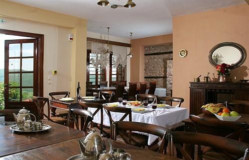 Hotel Archontiko Athina à Koumariá Extérieur photo